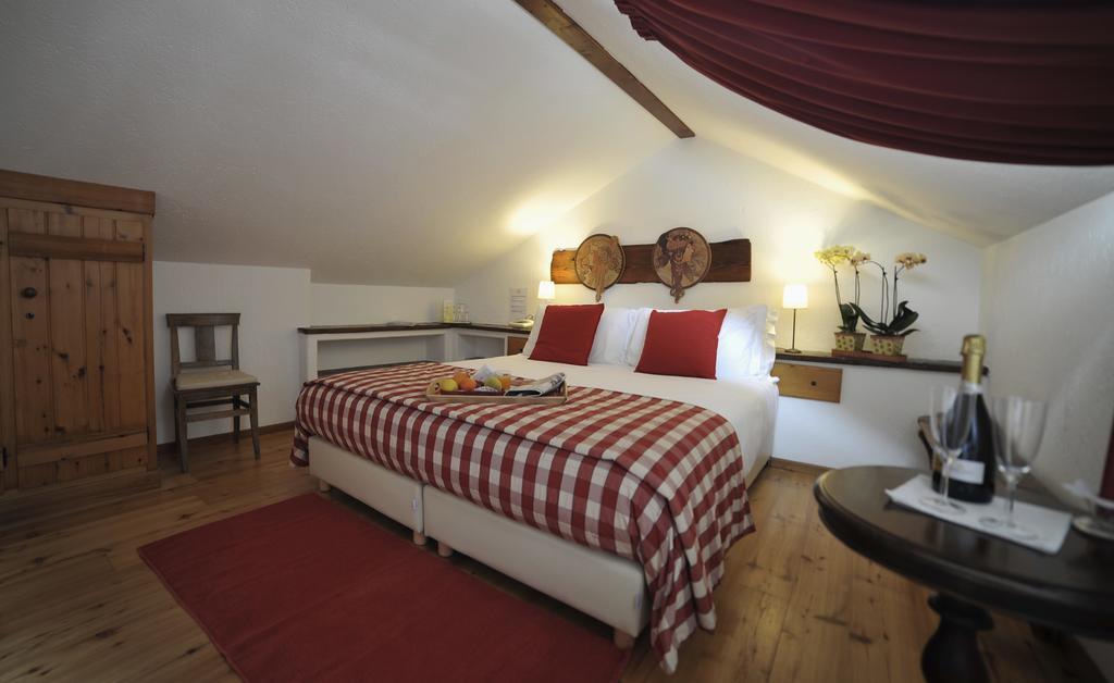 Hotel La Grange - Animal Chic Hotel Courmayeur Exteriér fotografie