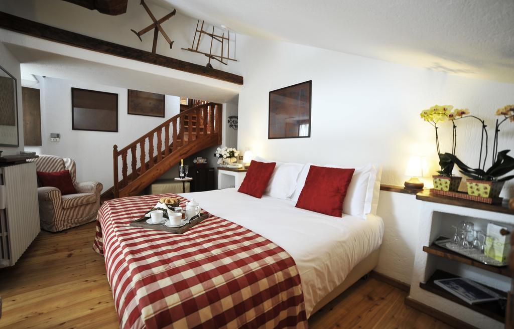 Hotel La Grange - Animal Chic Hotel Courmayeur Exteriér fotografie