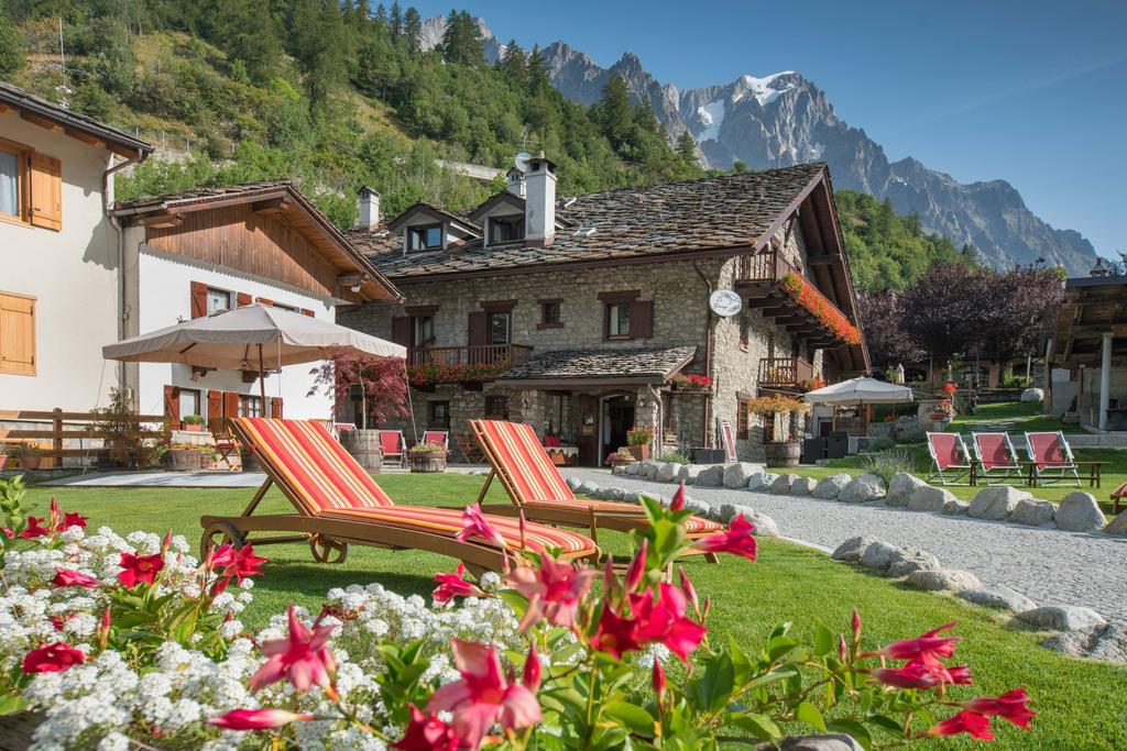 Hotel La Grange - Animal Chic Hotel Courmayeur Exteriér fotografie